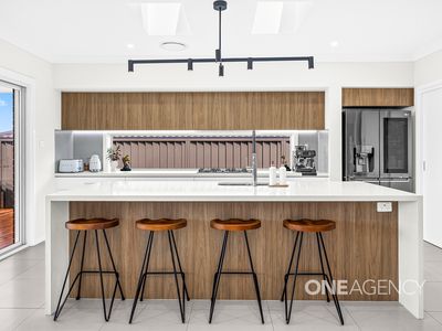 7 Boxwood Avenue, Calderwood