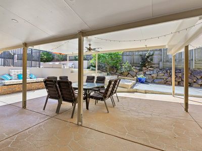 12 Belmore Drive, Rochedale South