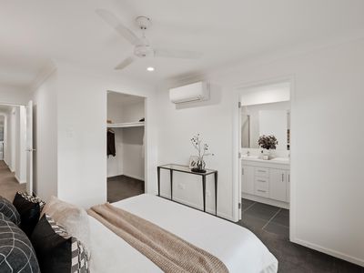 64 Lunar Circuit, Spring Mountain