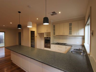 16 Curdie Place, Grovedale