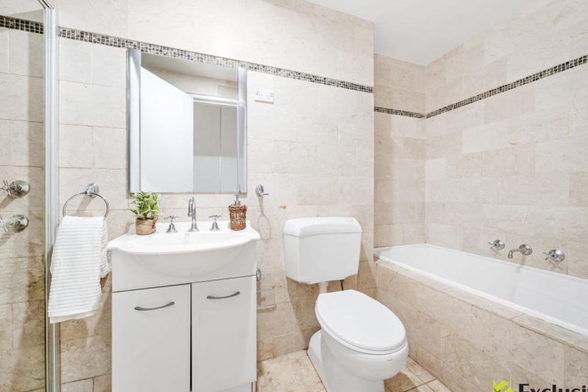 1 / 62-66 Courallie Avenue, Homebush West