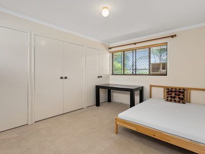 8 Deen Street, Rochedale South
