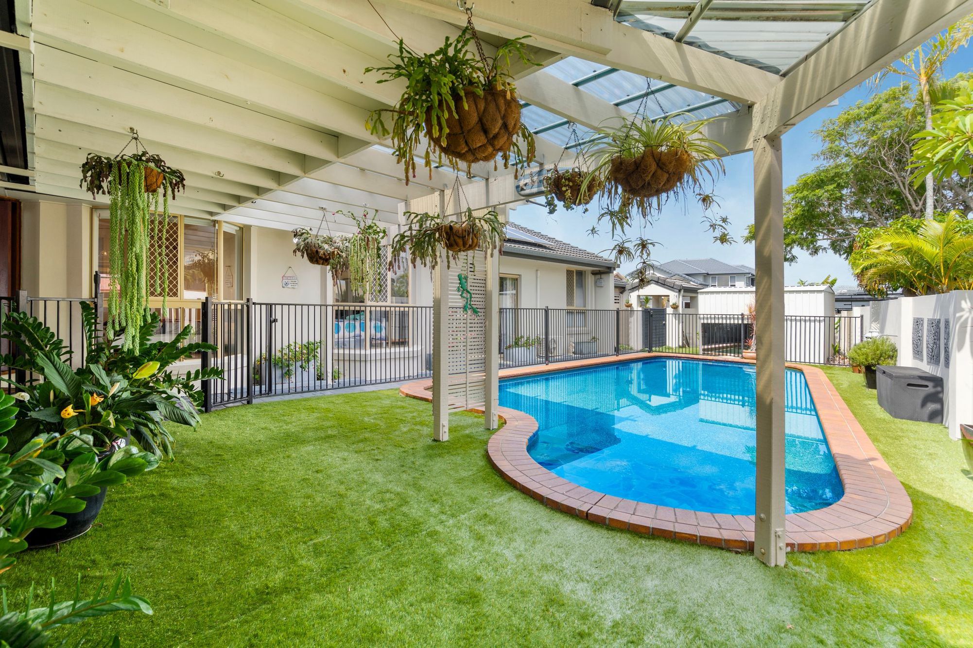 11 Seabreeze Street, Paradise Point