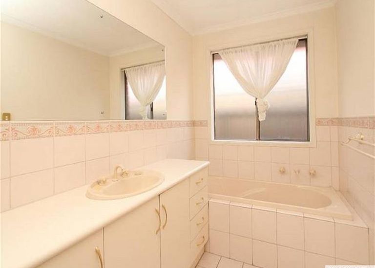 3 Joanna Court, Mitchell Park