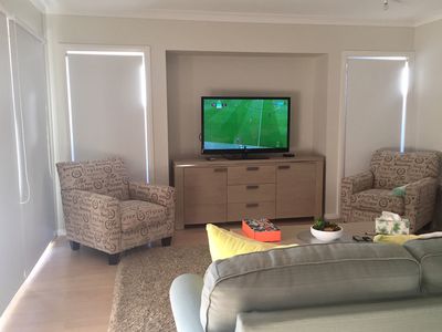 33 Brushgrove Circuit, Calderwood