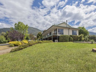 6  Charles Street, Tawonga