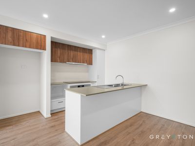 18 Blade Circuit, Fraser Rise