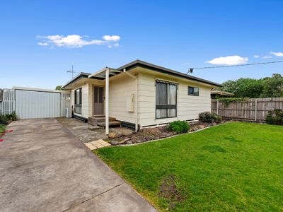 24 Valentine Crescent, Sale