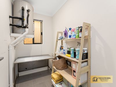 4 / 4 Burnley Way, Butler