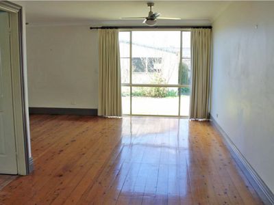 86 Bourke Street, Dubbo