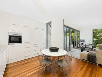 1 / 82 Surrey Street, Darling Harbour