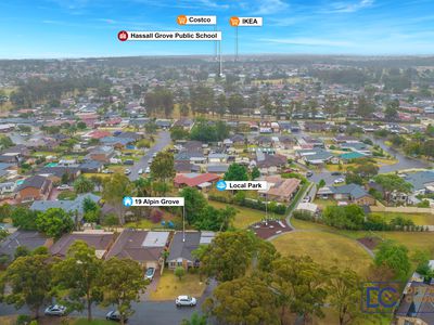 19 Alpin Grove, Oakhurst