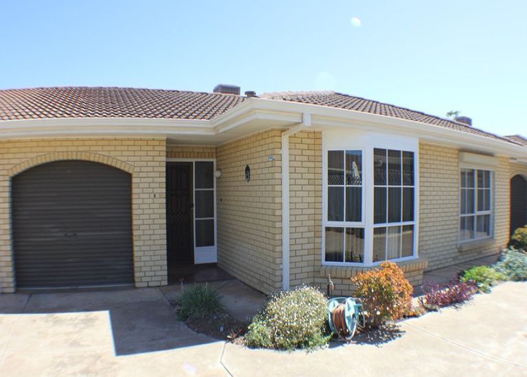 2 / 14 Strathmore Terrace, Brighton