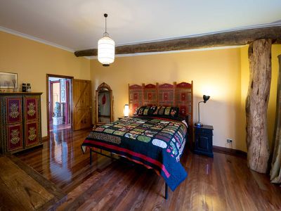 486 Davis Road, Jiggi