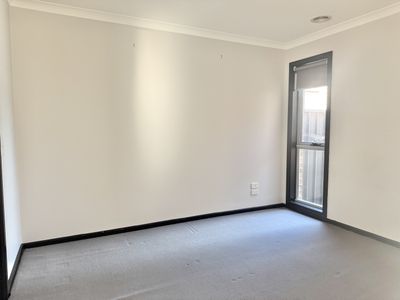 2 / 3 Rous Street, Wyndham Vale