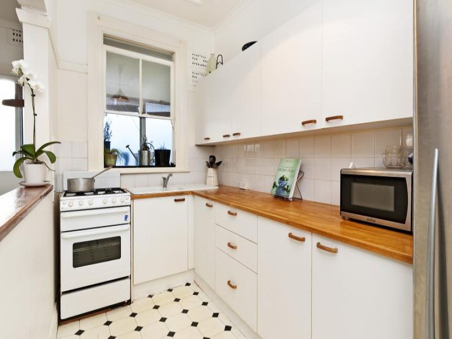 43B Barcom Avenue, Darlinghurst