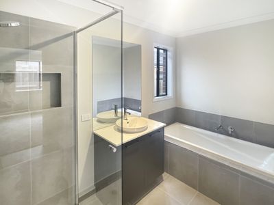 1 / 7 McLaren Street, Warrnambool