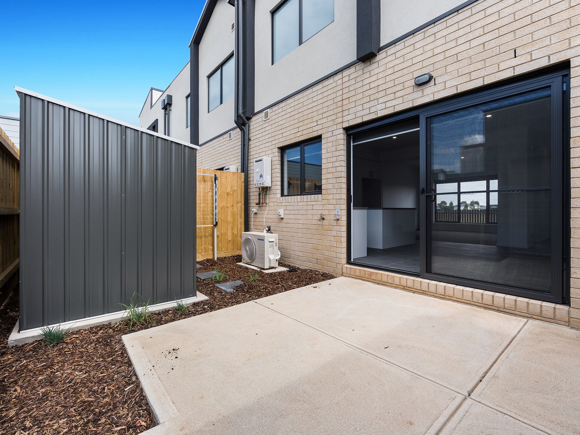 14 Kimzy Circuit, Werribee