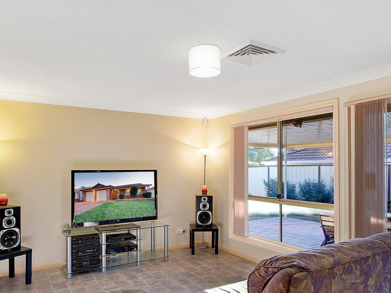 13 Ponytail Drive, Stanhope Gardens