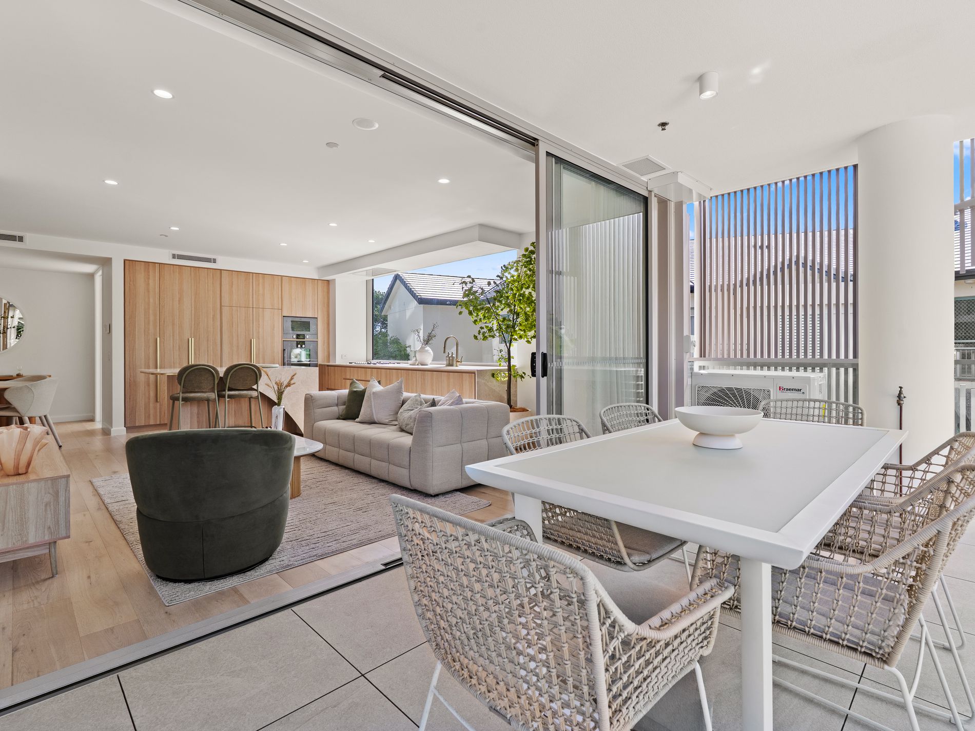 302 / 949 Gold Coast Highway, Palm Beach