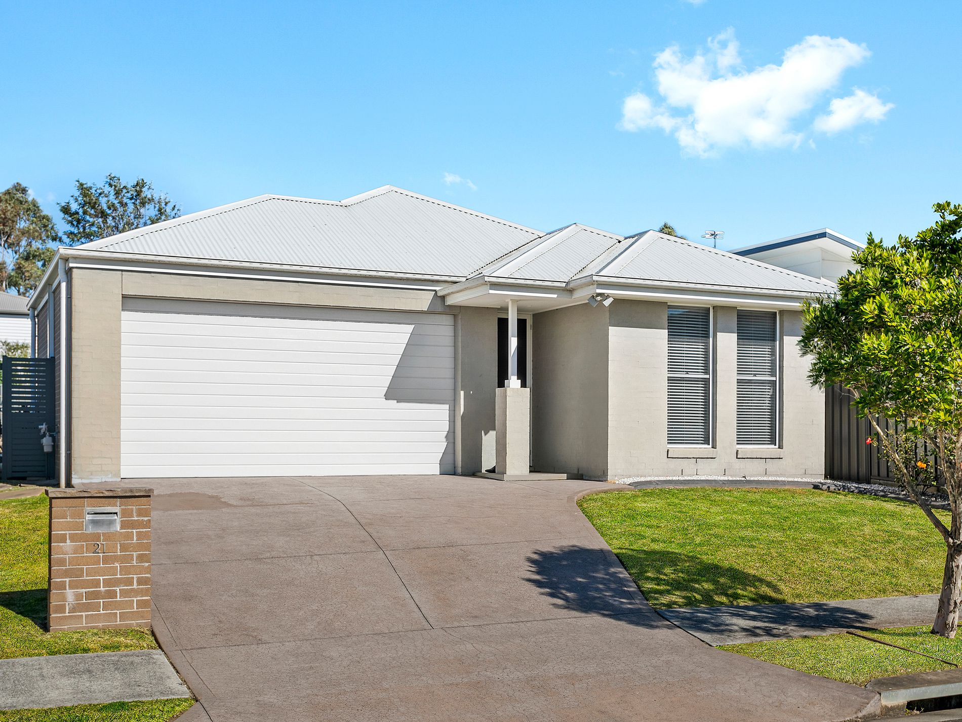 21 Alkira Circuit, Horsley