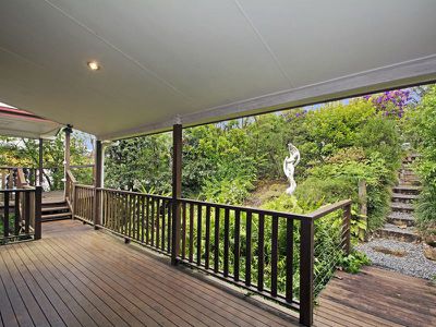 25 Deodar Court, Mapleton