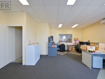 47B Sustainable Avenue, Bibra Lake