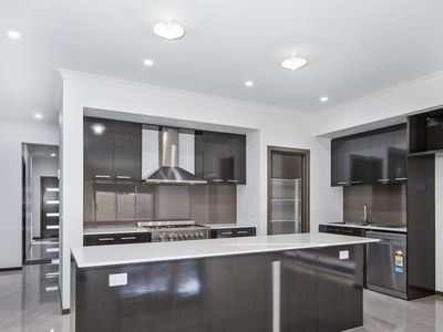 13 Penver Terrace, Werribee