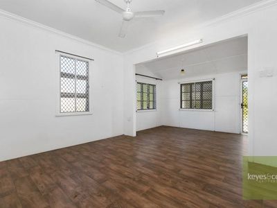 13 Hubert Street, South Townsville