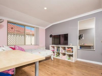 12 Cranston Loop, Kinross