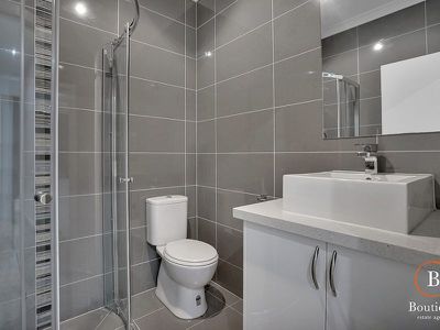 1 / 17 BIRDSWING TERRACE, Melton South