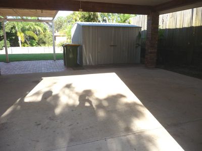 6 Bauple Crescent, Rochedale South