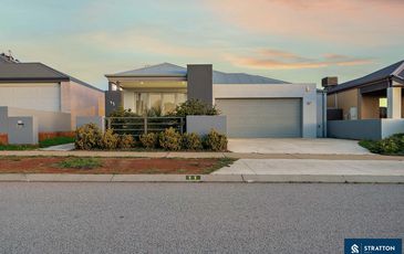 11 Hazewinkel Gardens, Champion Lakes