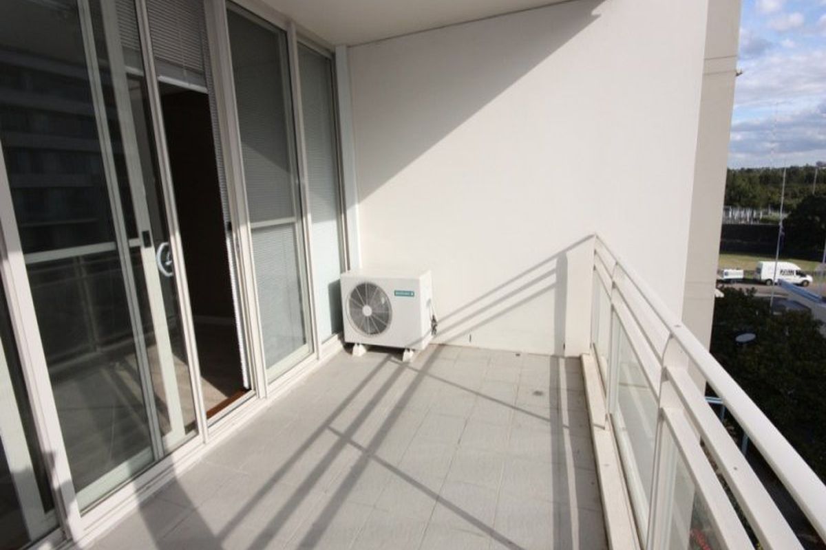 408 / 2 The Piazza, Wentworth Point