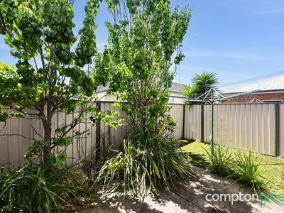 2 / 60 Tanner Street, Breakwater