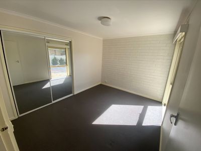 7 / 27 Deutgam Street, Werribee