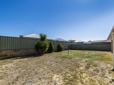 26 Tangier Parkway, Port Kennedy