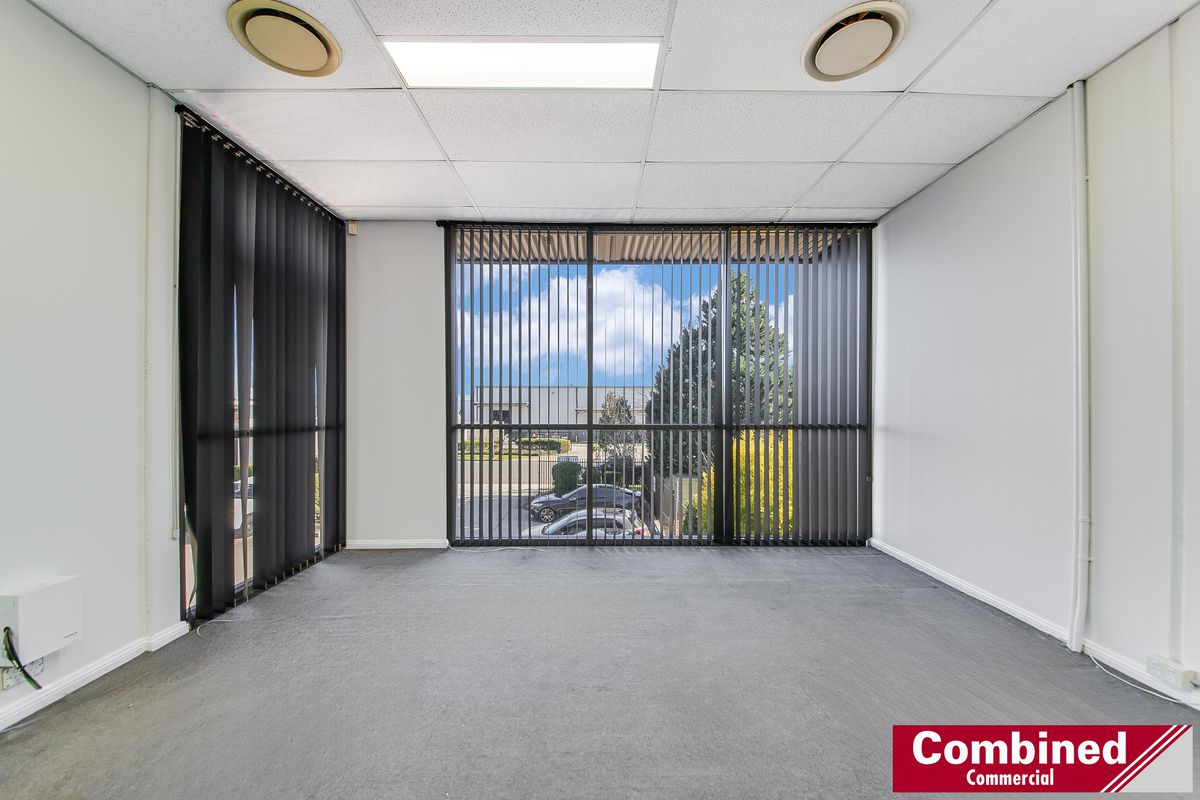 1 / 6 Orielton Road, Smeaton Grange
