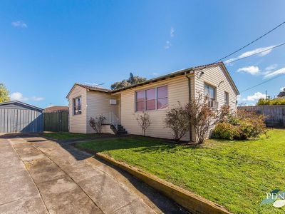 4 Rock Street, Werribee