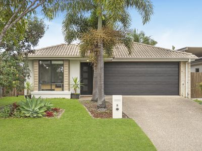 8 Undarra Street, Pimpama