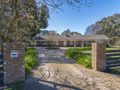 4 Edwards Street, Riddells Creek