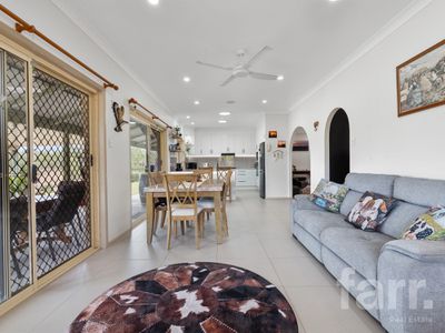 39 Bundamba Court, Mundoolun