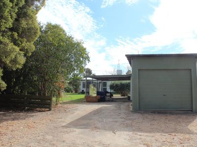 56 Baratta Street, Moulamein
