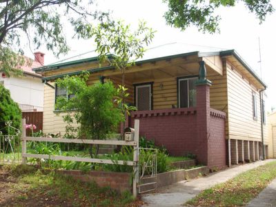 14 Lake Avenue, Cringila