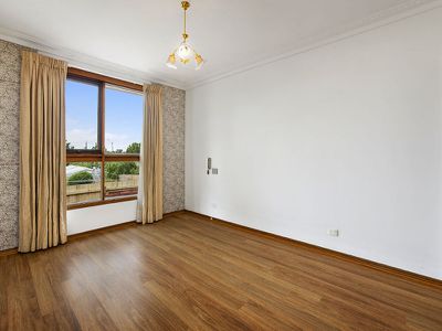 16 Outlook Rise, Bundoora