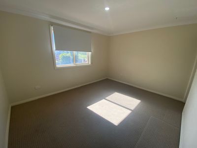 2 / 2 Roberts Road, Casula