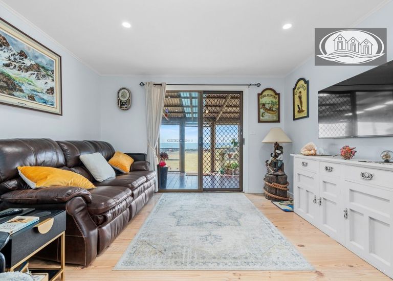 17 Beach Road, Portland