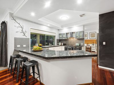 31 Baychester Place, Wakerley