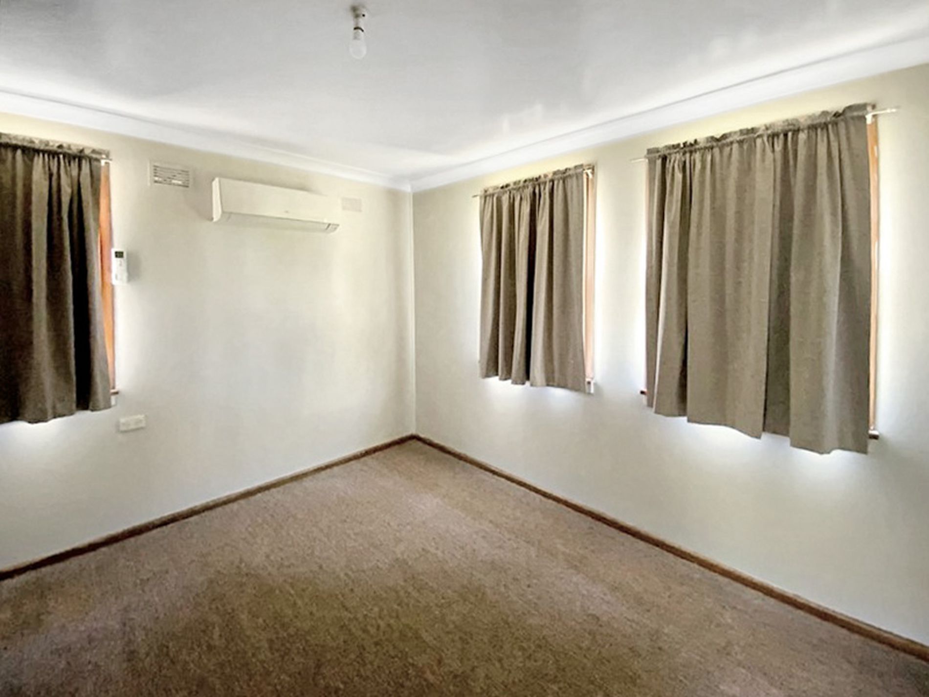 34 Scrivener Street, Forbes