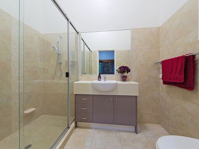 2 Suprano Place, Wakerley
